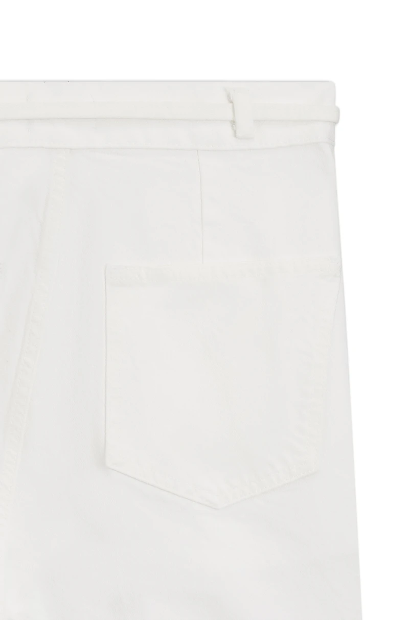 Wide-leg jeans with front pleats