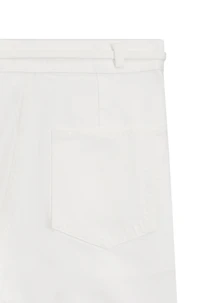 Wide-leg jeans with front pleats