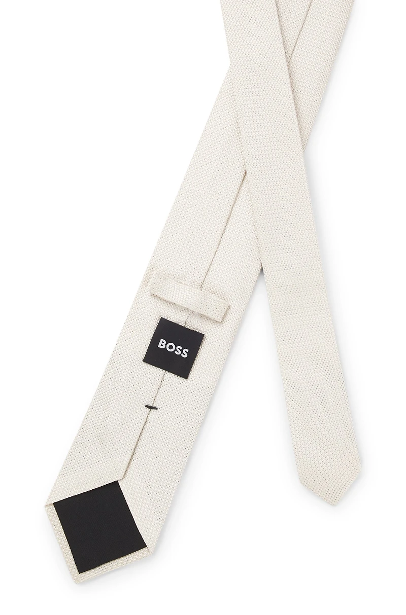 Jacquard-woven tie in silk