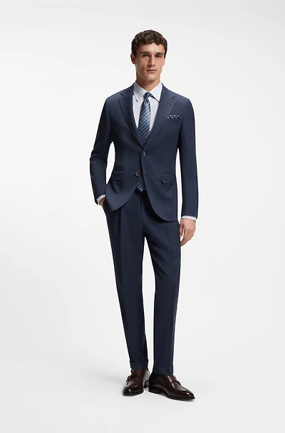 Two-piece slim-fit suit wool and silk