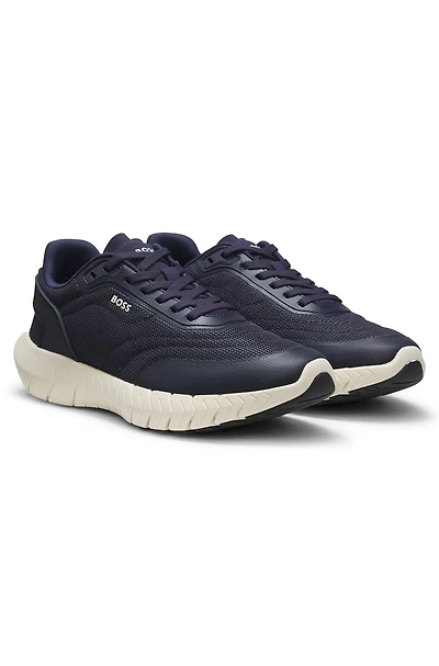 Running sneakers with leather trims