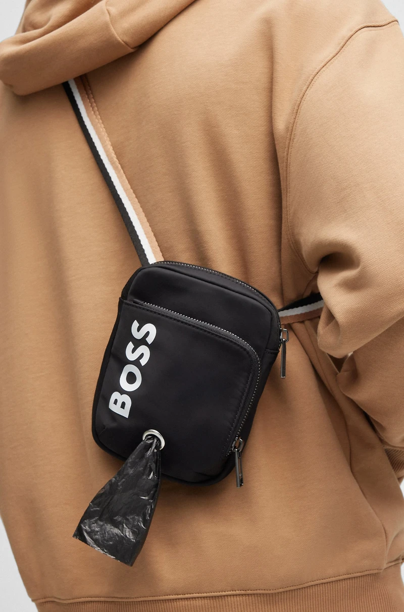 Crossbody dog-walk bag with contrast logo
