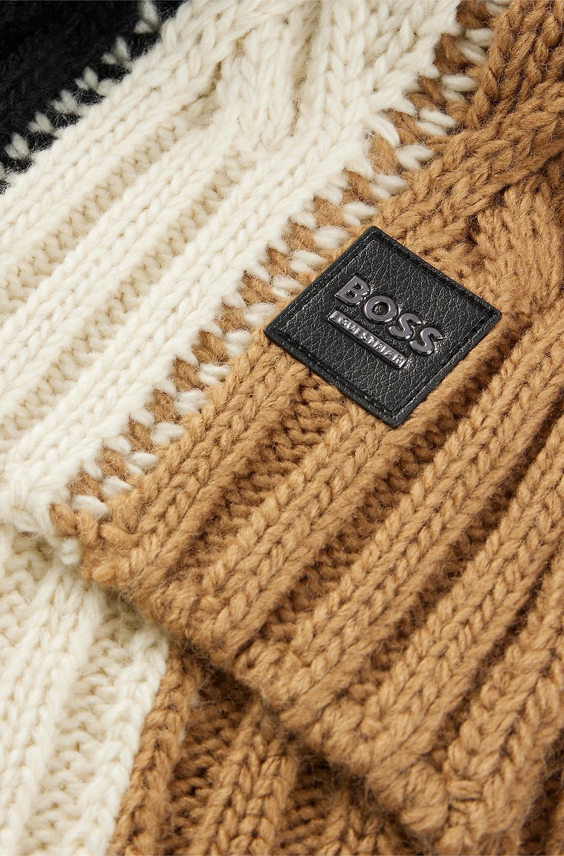 Equestrian cable-knit scarf with signature stripe