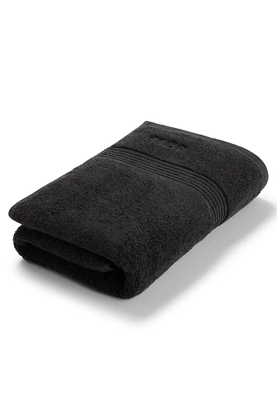 Tonal-logo black bath towel in Aegean cotton