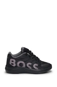 Kids' trainers with 3D-effect logo