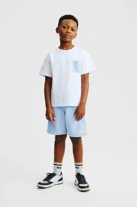 Kids' regular-fit fleece shorts with logo print