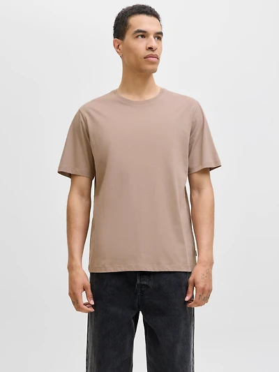 Standard Fit O-Neck T-Shirt | Jack & Jones