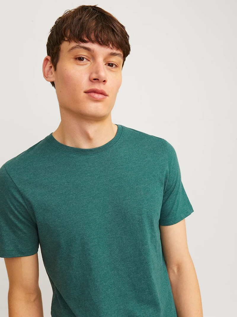 Standard Fit O-Neck T-Shirt | Jack & Jones®