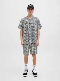 Relaxed Fit Jogger shorts | Jack & Jones®