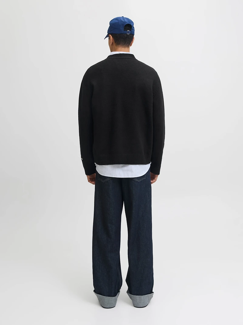 Loose Fit V-Neck Sweater | Jack & Jones