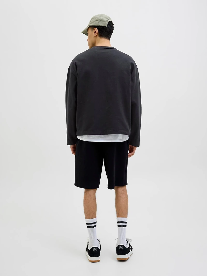Oversized Cropped Fit Crew neck Set sleeves Sweatshirt | Jack & Jones®