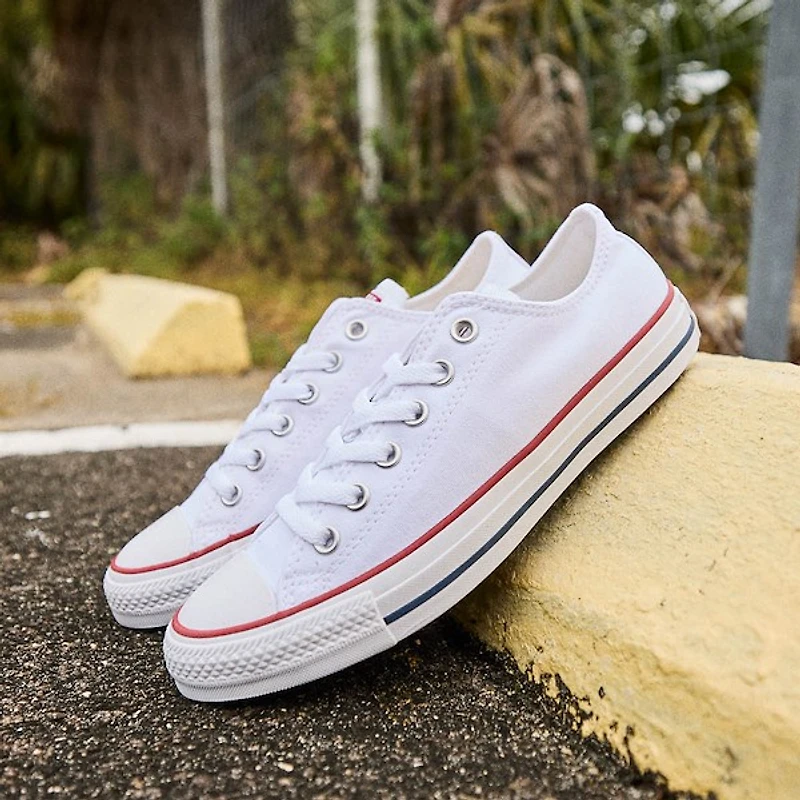Converse Chuck Taylor All Star Low-Top Sneaker