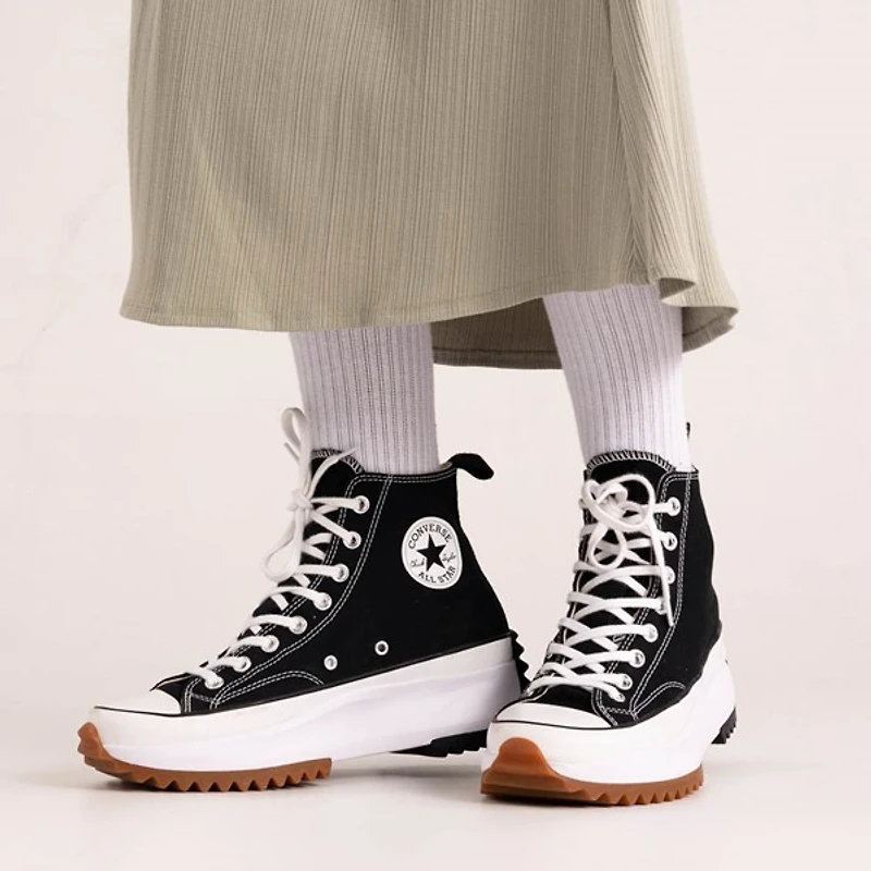Converse Run Star Hike Platform Sneaker - Black / White Gum