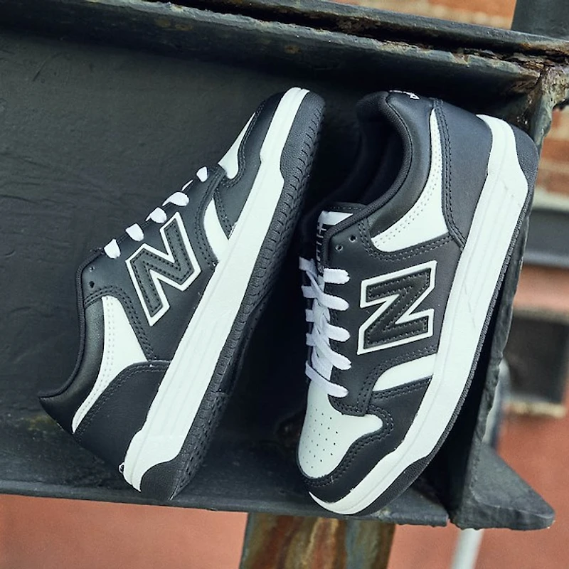 Chaussure athlétique New Balance 480 - Junior Noire / Blanche