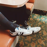 Chaussure athlétique adidas Samba OG pour femmes