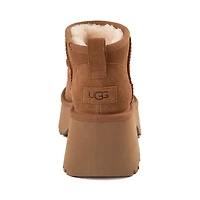 Botte UGG® Classic Ultra Mini New Heights pour femmes - Châtaigne