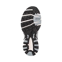 Chaussure athlétique Saucony Ride Millennium pour femmes - Argent / Crème
