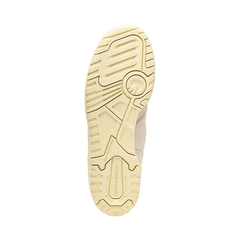 New Balance 550 Athletic Shoe - Permafrost / Dark Alpine Green