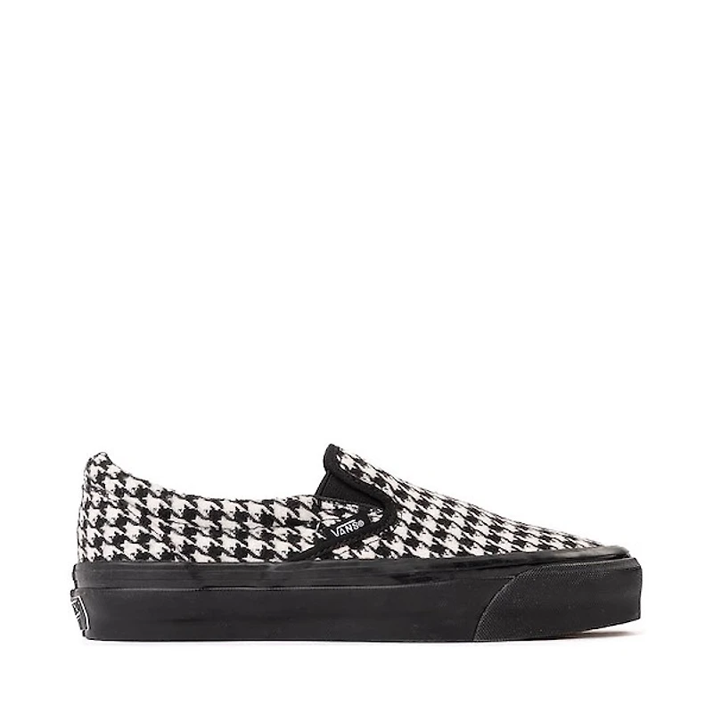 Vans LX Classic Slip-On 98 Skate Shoe - Houndstooth Black / White