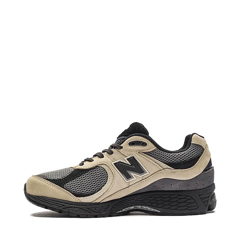 New Balance 2002R Athletic Shoe - Stoneware / Castlerock