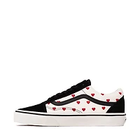 Vans Old Skool Red Hot Hearts Skate Shoe - Black / White