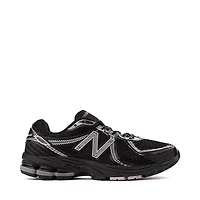 New Balance 860v2 Athletic Shoe - Black / Silver Metallic