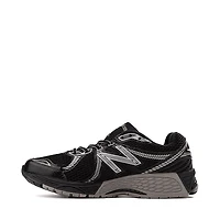 New Balance 860v2 Athletic Shoe - Black / Silver Metallic