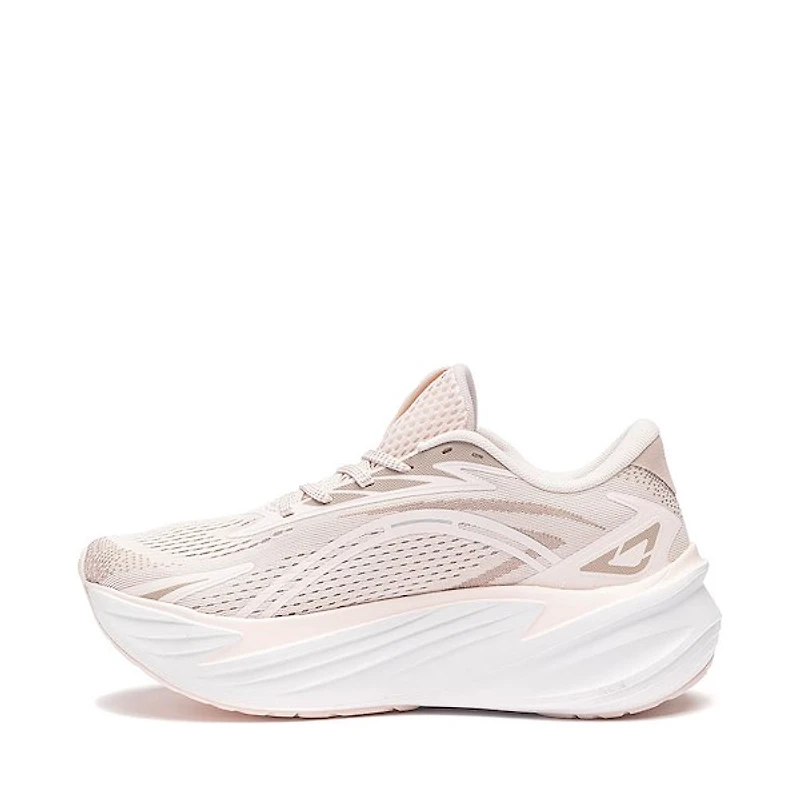 Womens PUMA Maxima Pro Sneaker - Jasmine Flower / Rose Latte Silver