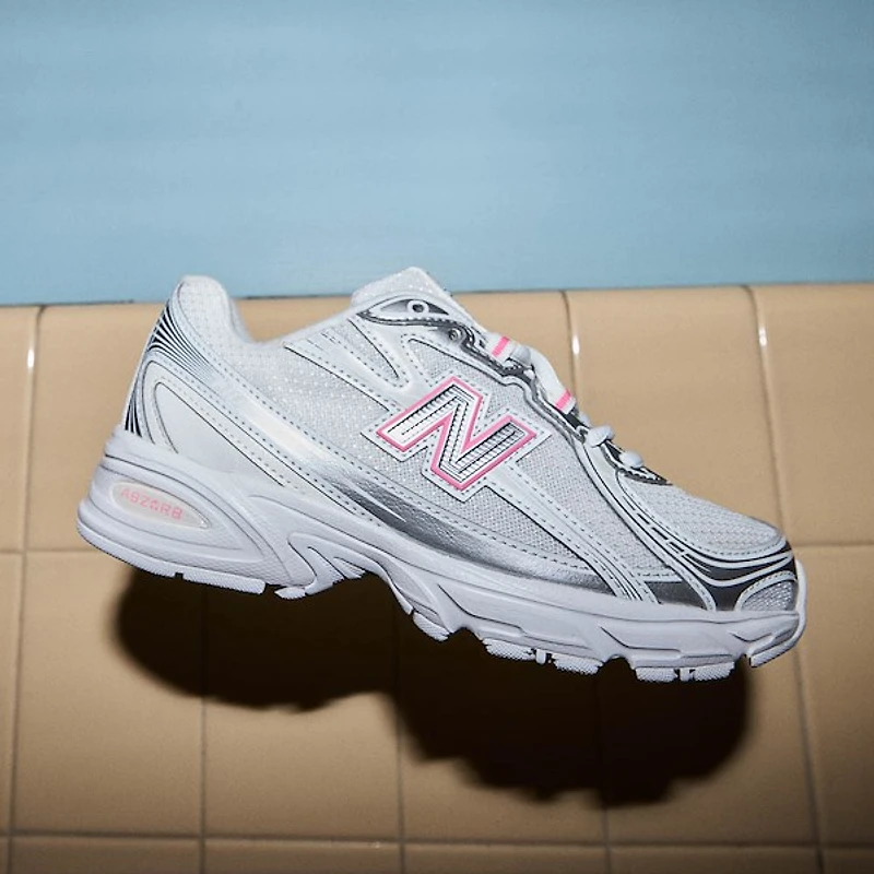 New Balance 740 Athletic Shoe - Big Kid Silver Metallic / Signal Pink
