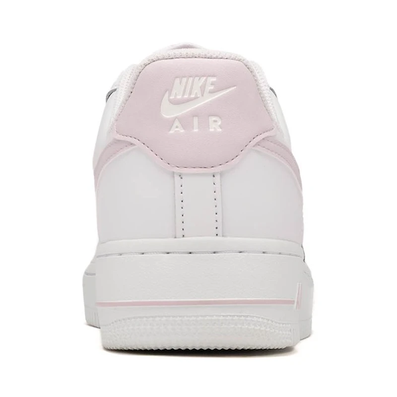 Chaussure athlétique Nike Air Force 1 ’07 SE pour femmes - Blanc / Lilas délavé Argent métallisé