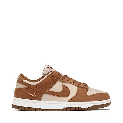 Womens Nike Dunk Low Suede Athletic Shoe - Light British Tan / Cream II