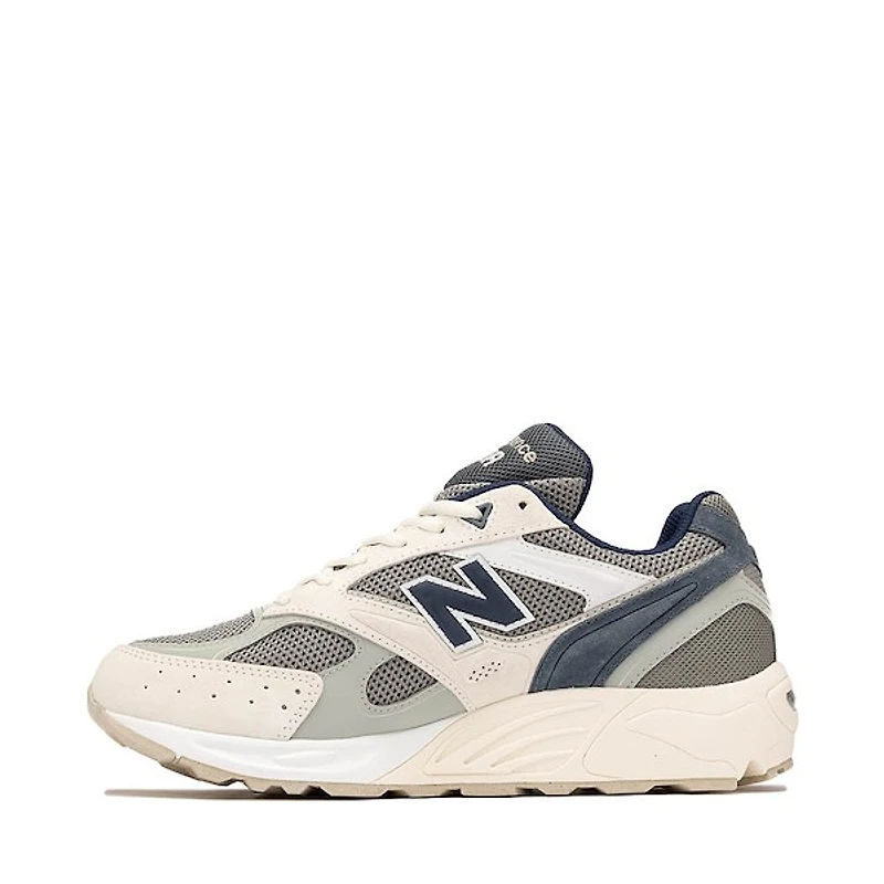 New Balance 880 Athletic Shoe - Sea Salt / Bayberry NB Navy