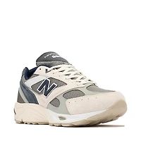 New Balance 880 Athletic Shoe - Sea Salt / Bayberry NB Navy