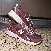 New Balance 530 Athletic Shoe - Pumpernickel / Sea Salt