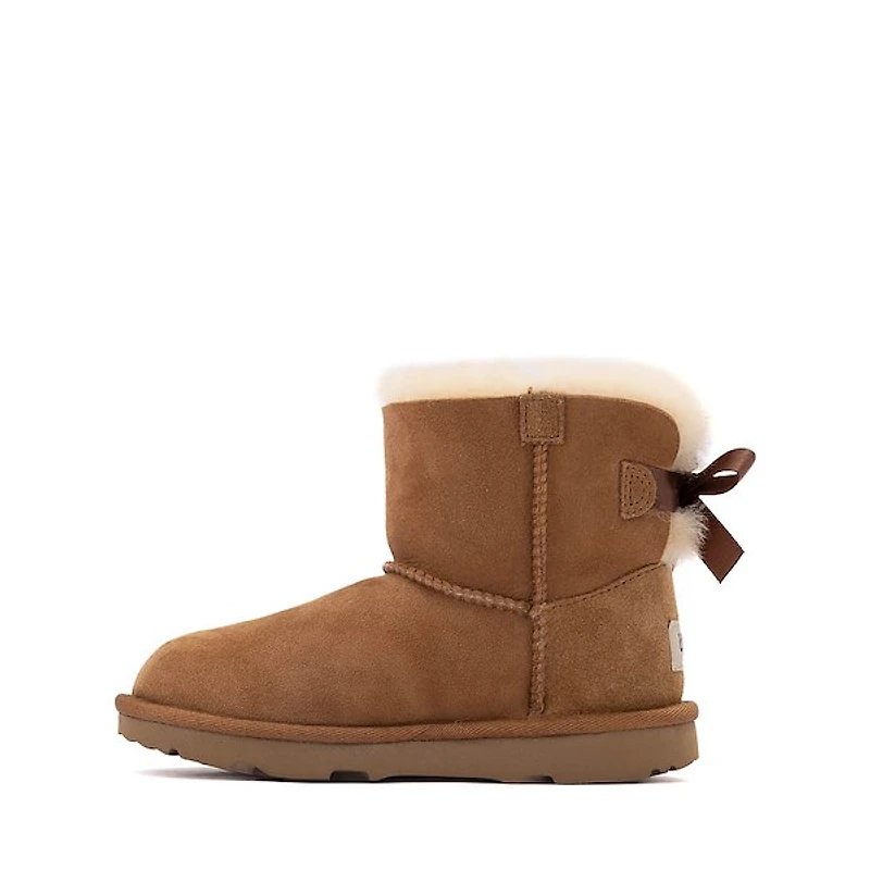 UGG® Mini Bailey Bow II Boot - Little Kid / Big Chestnut