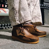 Mens Clarks Wallabee EVO Casual Shoe - Beeswax