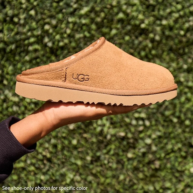 UGG® Classic Slip-On Slipper - Little Kid / Big Chestnut