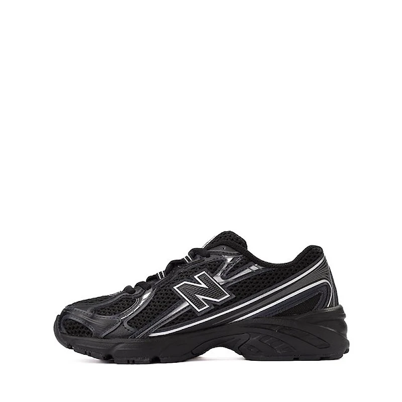 New Balance 740 Athletic Shoe