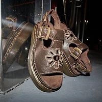 Womens Dr. Martens Dunnet Flower Sandal - Kelp Brown