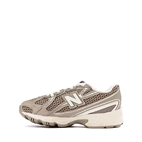 New Balance 740 Athletic Shoe