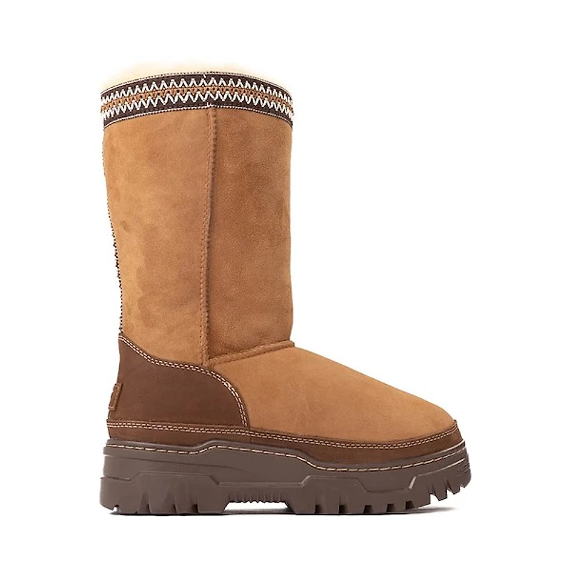 Womens UGG® Classic Tall TrailGazer Boot - Chestnut