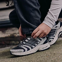 adidas Adistar Control 5 Athletic Shoe