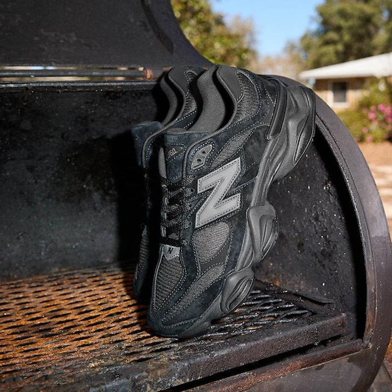 New Balance 9060 Athletic Shoe - Black / Steel