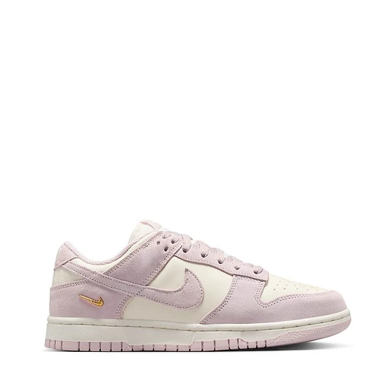 Womens Nike Dunk Low Athletic Shoe