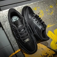 Nike Air Force 1 LE Athletic Shoe - Big Kid - Black / Black