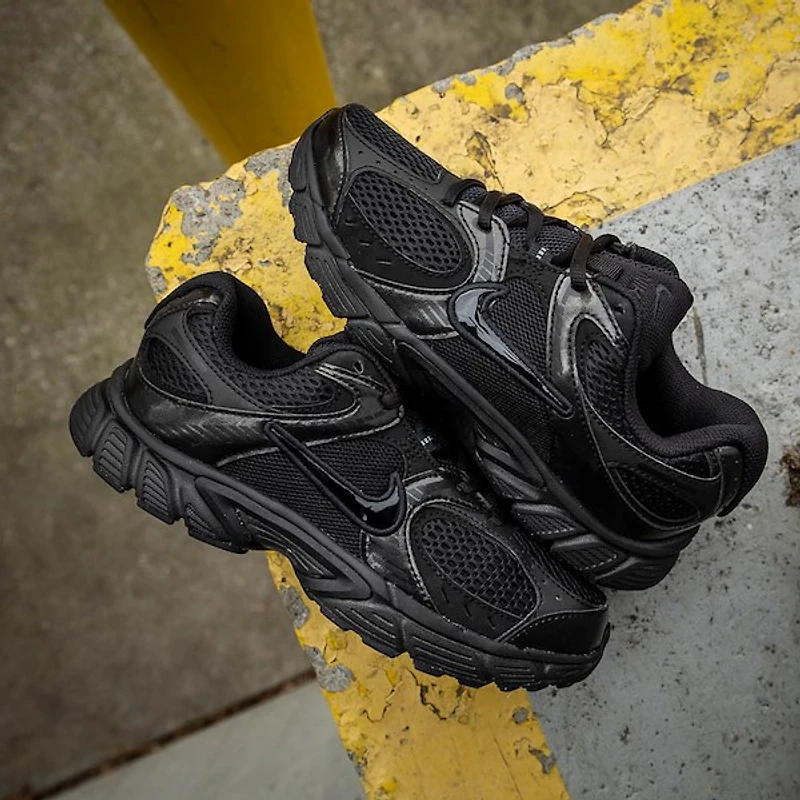 Nike V5 RNR Athletic Shoe - Big Kid Black / Anthracite