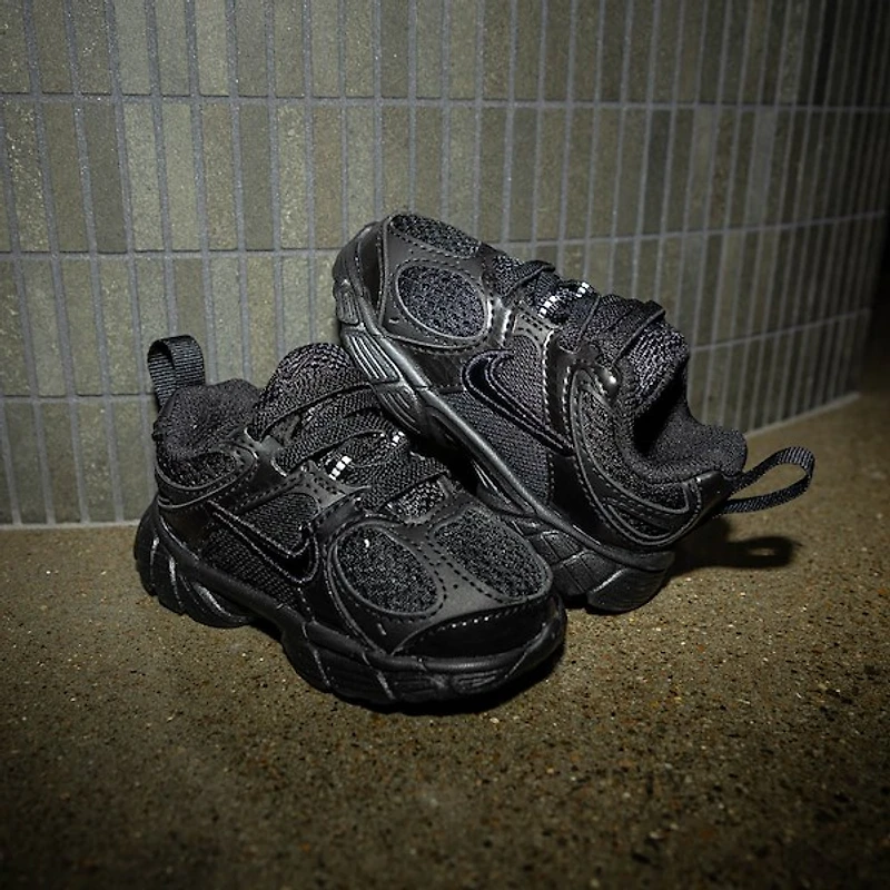 Nike V5 RNR Athletic Shoe - Baby / Toddler Black Anthracite