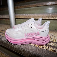 HOKA Clifton 10 Athletic Shoe - Big Kid Rose Cream / Dried
