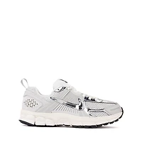 Nike Vomero 5 Athletic Shoe - Little Kid - Photon Dust / Gridiron / Sail / Chrome