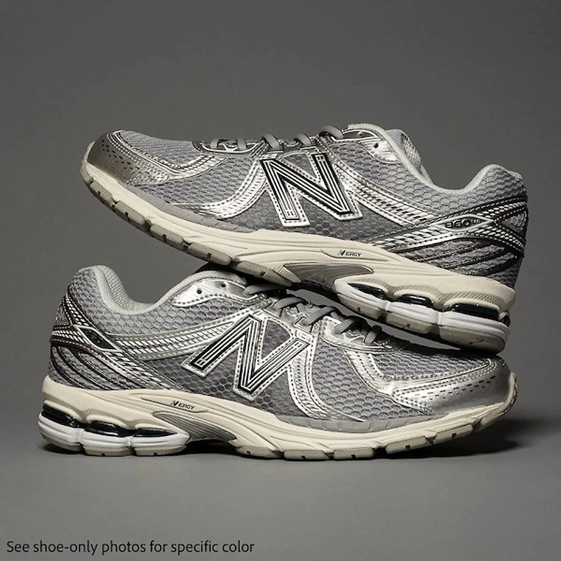 New Balance 860v2 Athletic Shoe - Grey / Medusa Green
